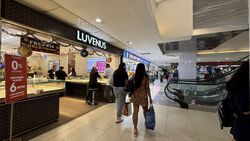 Lucky Plaza (D9), Retail #485236561